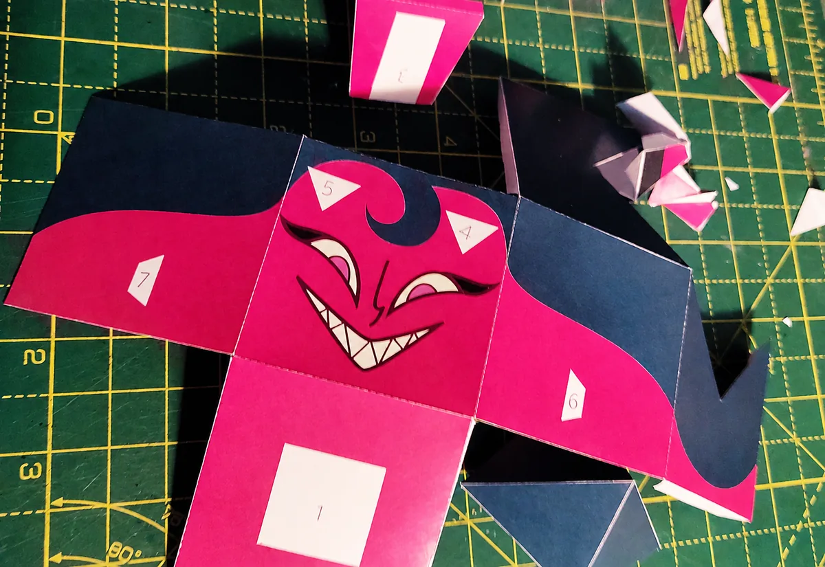 Detalle de Paper Toy antes de armar